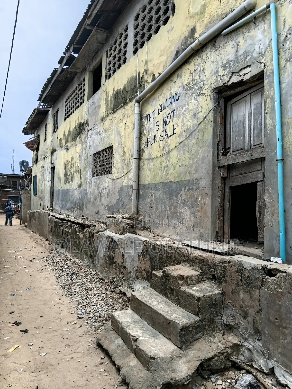 3bdrm Block of Flats in Amuwo for sale in Amuwo-Odofin