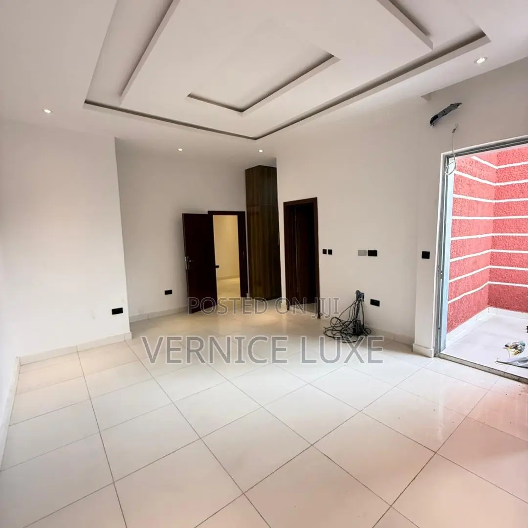 4bdrm Duplex in Sangotedo for sale in Sangotedo