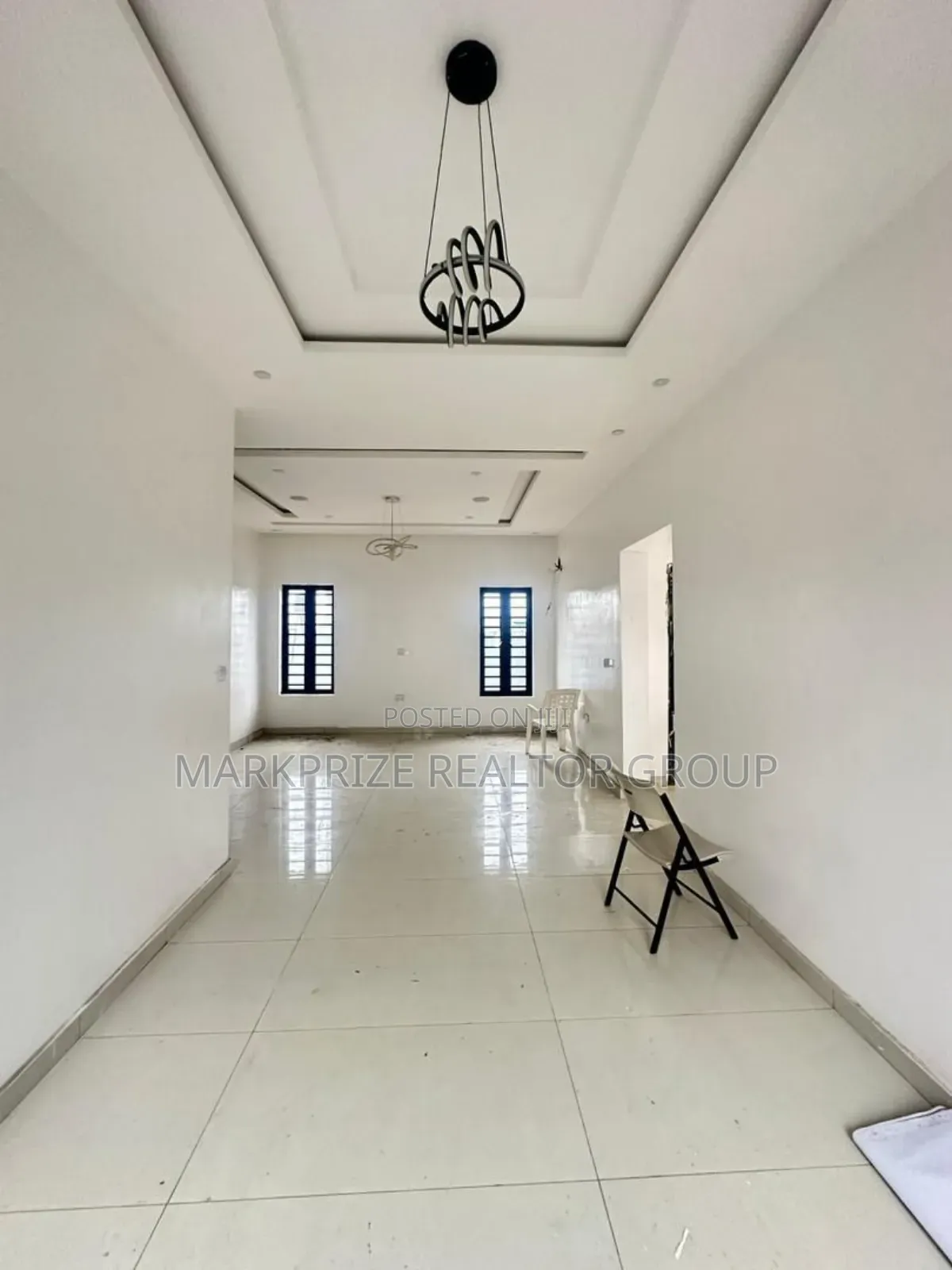 2bdrm Apartment in Surulere Lagos for sale in Papa Ajao / Surulere