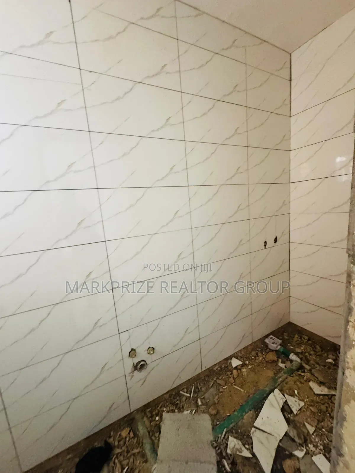 4bdrm Duplex in Ogudu Gra Lagos for sale in Ogudu GRA
