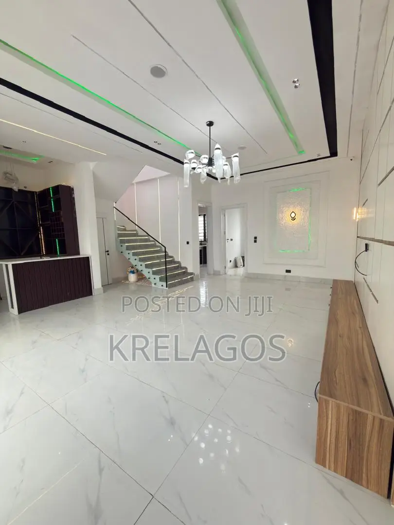 4bdrm Duplex in Ajah for sale in Ado / Ajah
