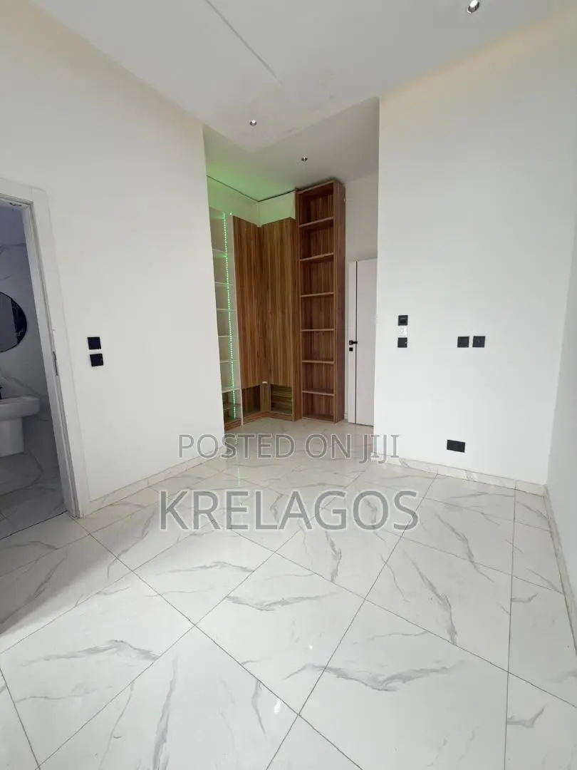 4bdrm Duplex in Ajah for sale in Ado / Ajah