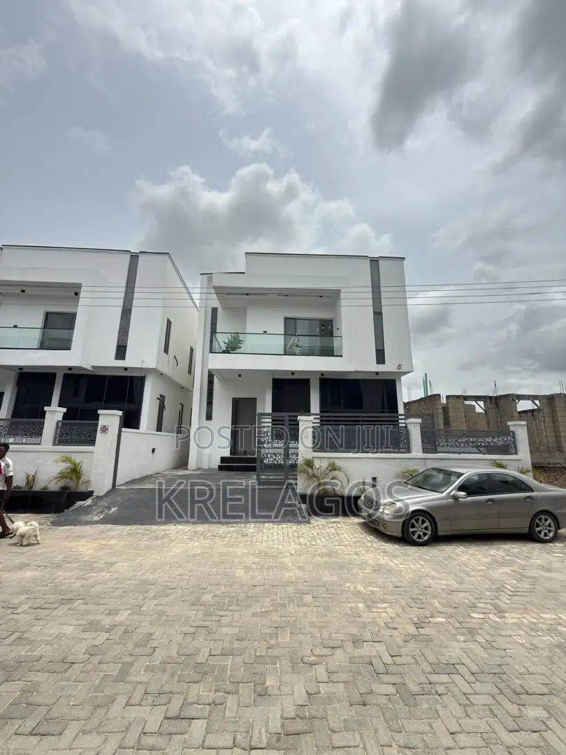 4bdrm Duplex in Ajah for sale in Ado / Ajah