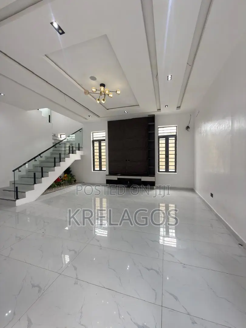 4bdrm Duplex in Ajah for sale in Ado / Ajah