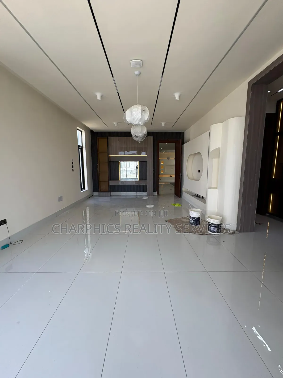 5bdrm Duplex in Lekki Phase 2 for sale in Lekki Phase 2