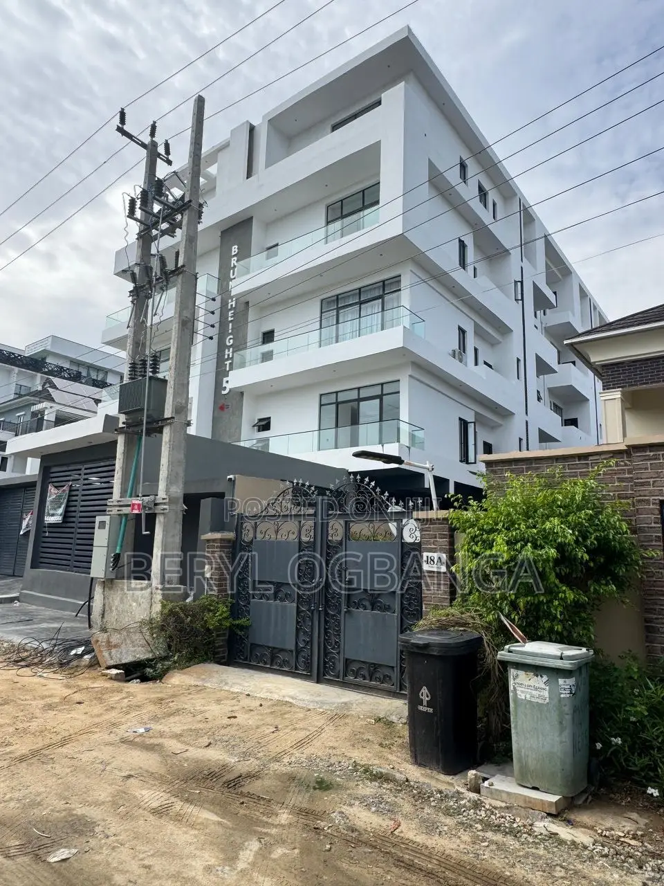 3bdrm Apartment in Ikate for sale in Ikate