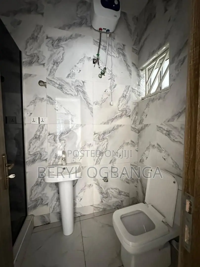 2bdrm Apartment in Ikota for sale in Ikota