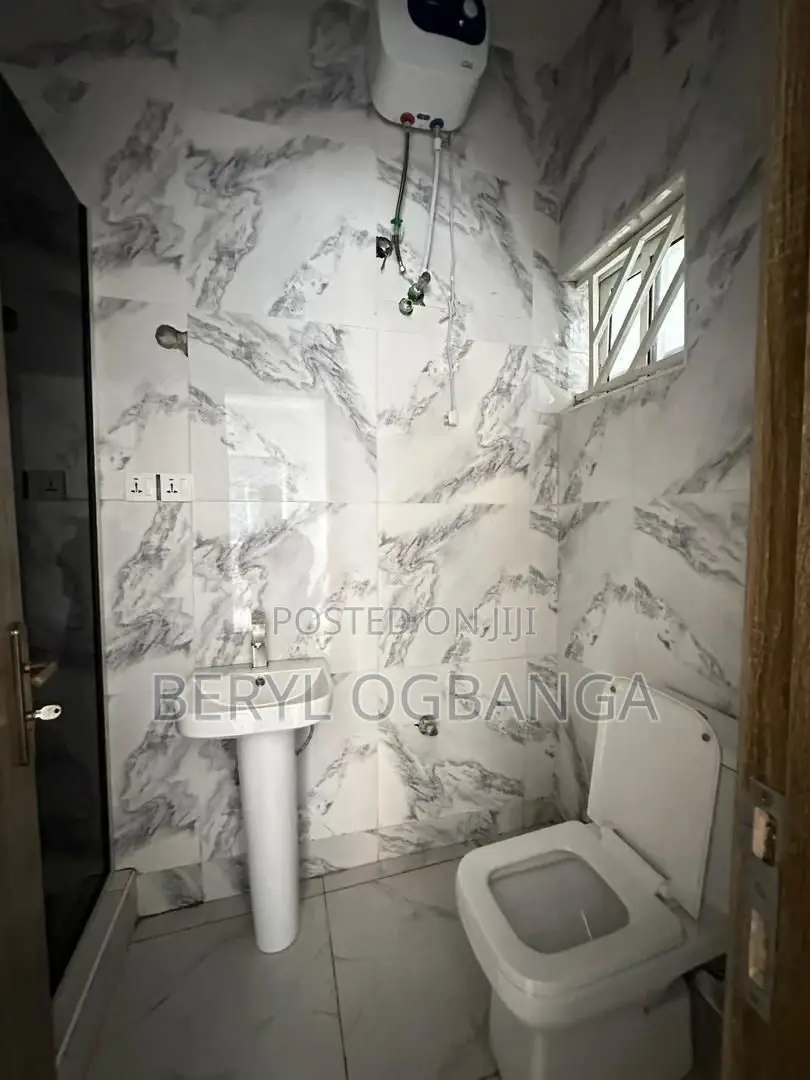 2bdrm Apartment in Ikota for sale in Ikota