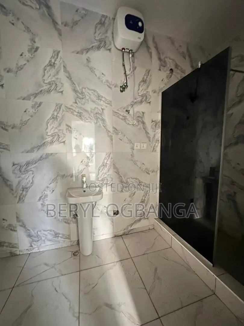 2bdrm Apartment in Ikota for sale in Ikota