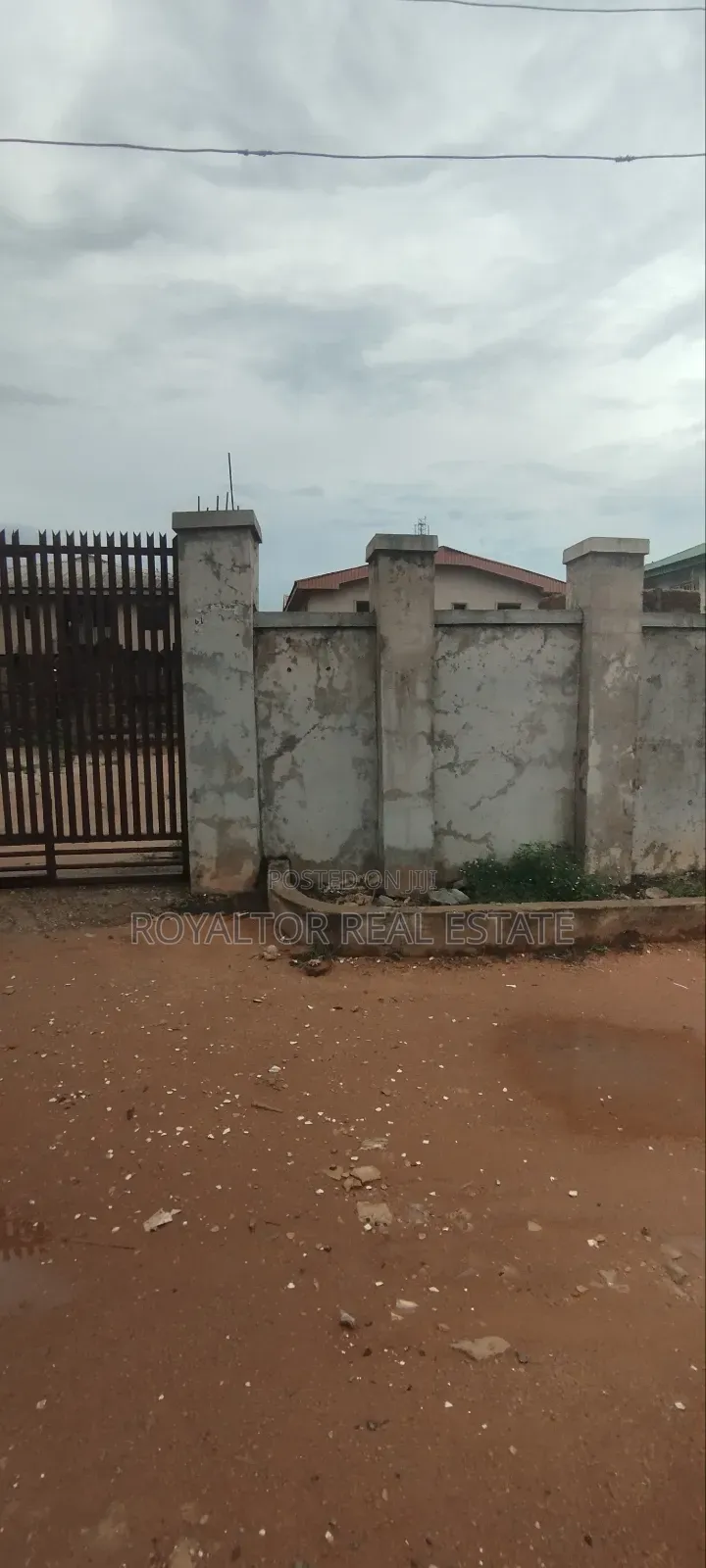 Land for Sale- 100/100ft at Limit Road in Benin City