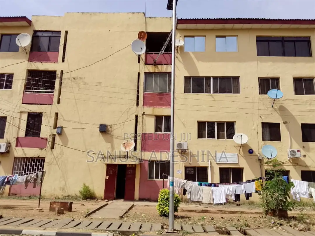 2bdrm Block of Flats in Wuse Zone 4 Fct for sale in Zone 4 / Wuse