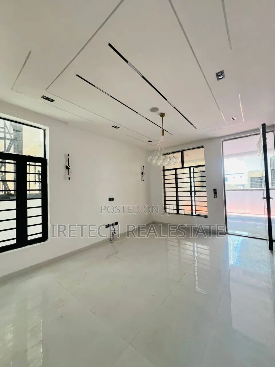 3bdrm Duplex in Ikota Gra for sale in Ikota