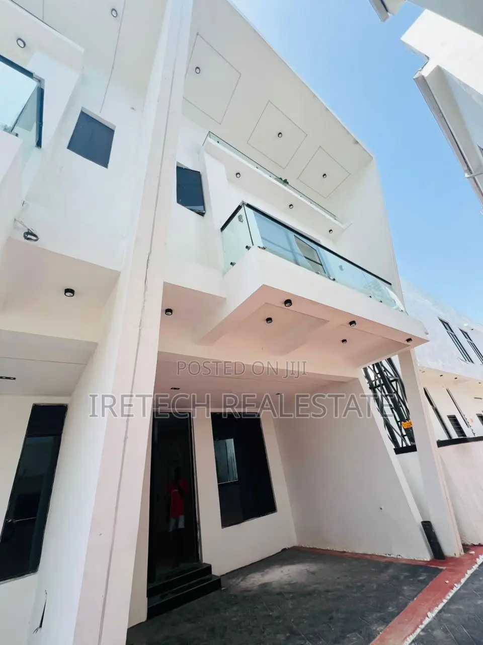 3bdrm Duplex in Ikota Gra for sale in Ikota