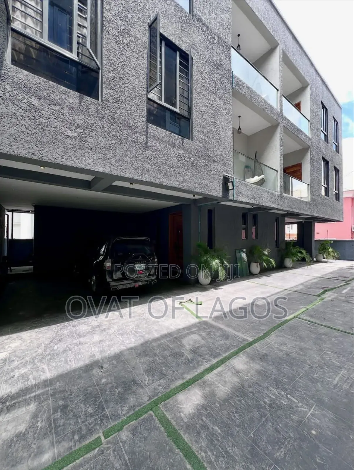 4bdrm Duplex in Lekki Phase 1 for sale in Lekki Phase 1