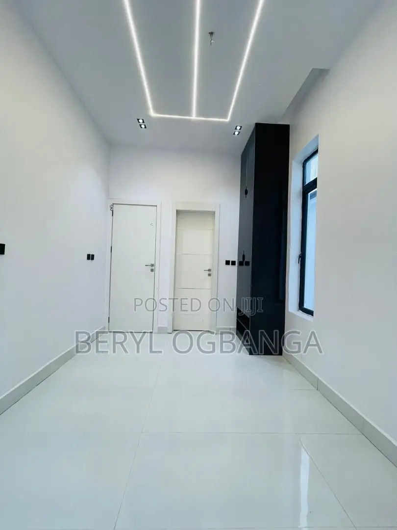 5bdrm Duplex in Ado / Ajah for sale in Ado / Ajah
