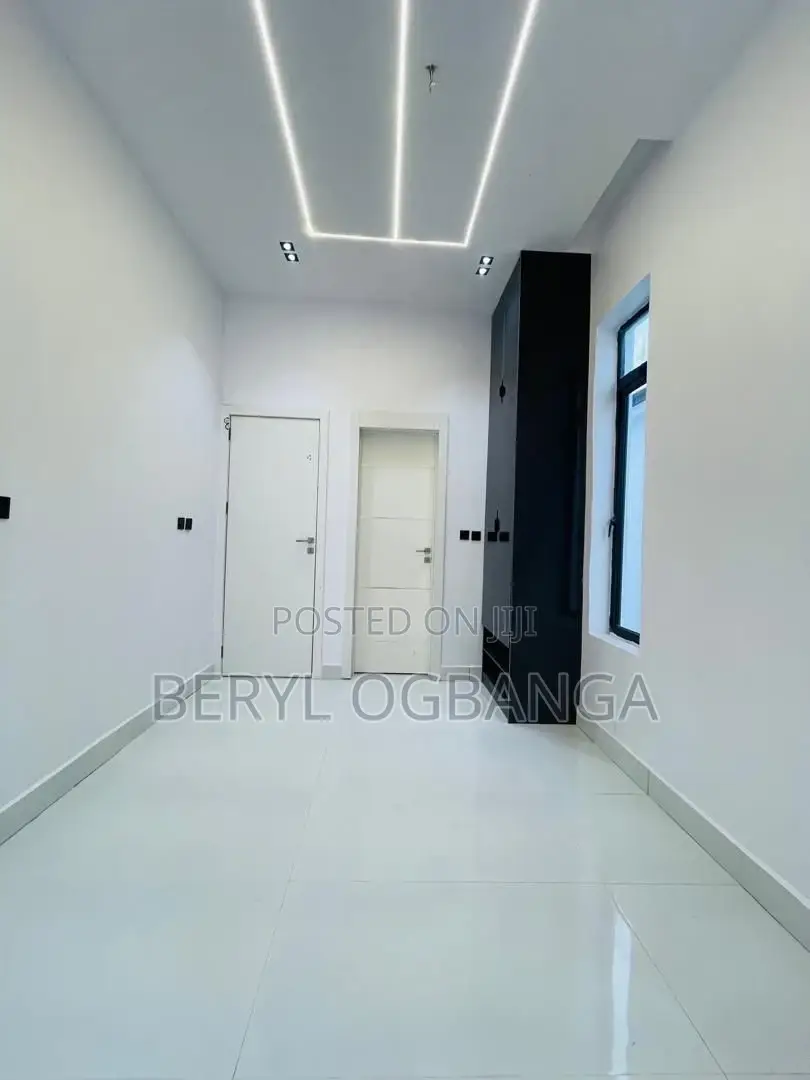 5bdrm Duplex in Ado / Ajah for sale in Ado / Ajah