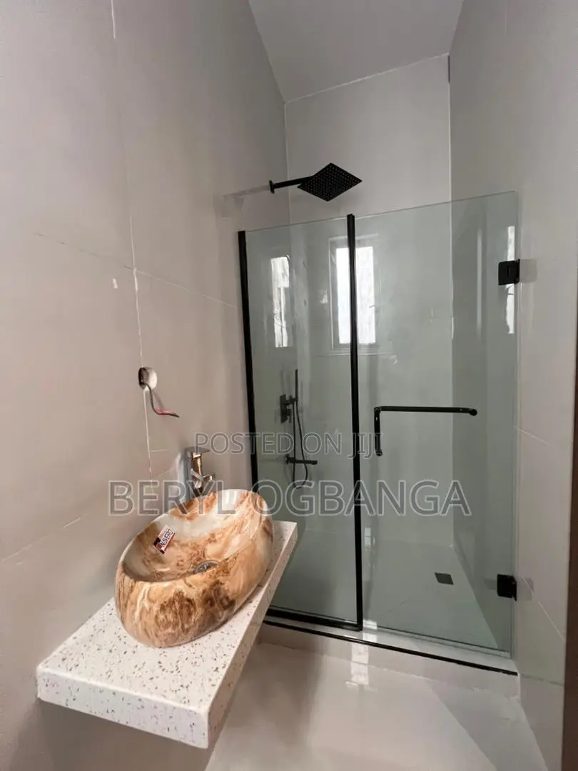 5bdrm Duplex in Ado / Ajah for sale in Ado / Ajah