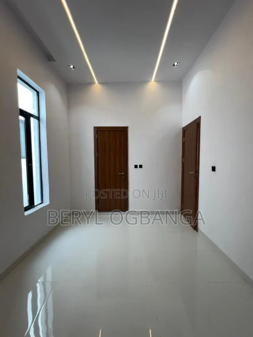 5bdrm Duplex in Ado / Ajah for sale in Ado / Ajah