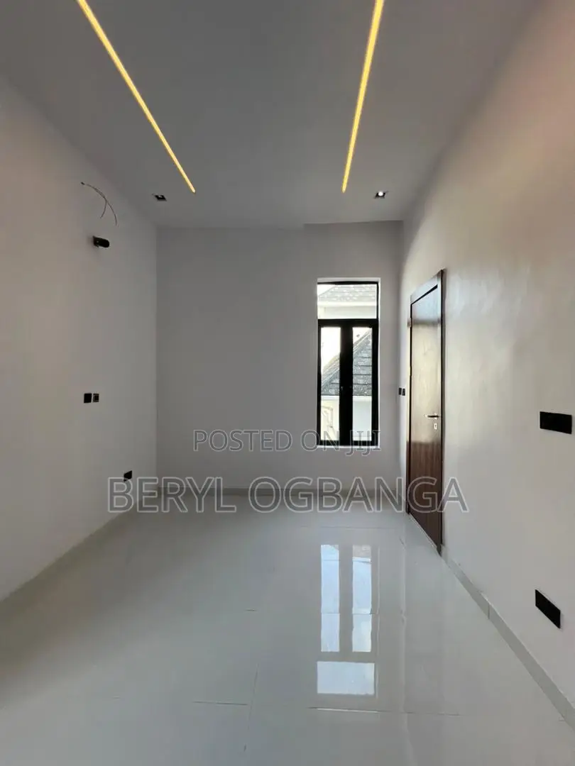 5bdrm Duplex in Ado / Ajah for sale in Ado / Ajah