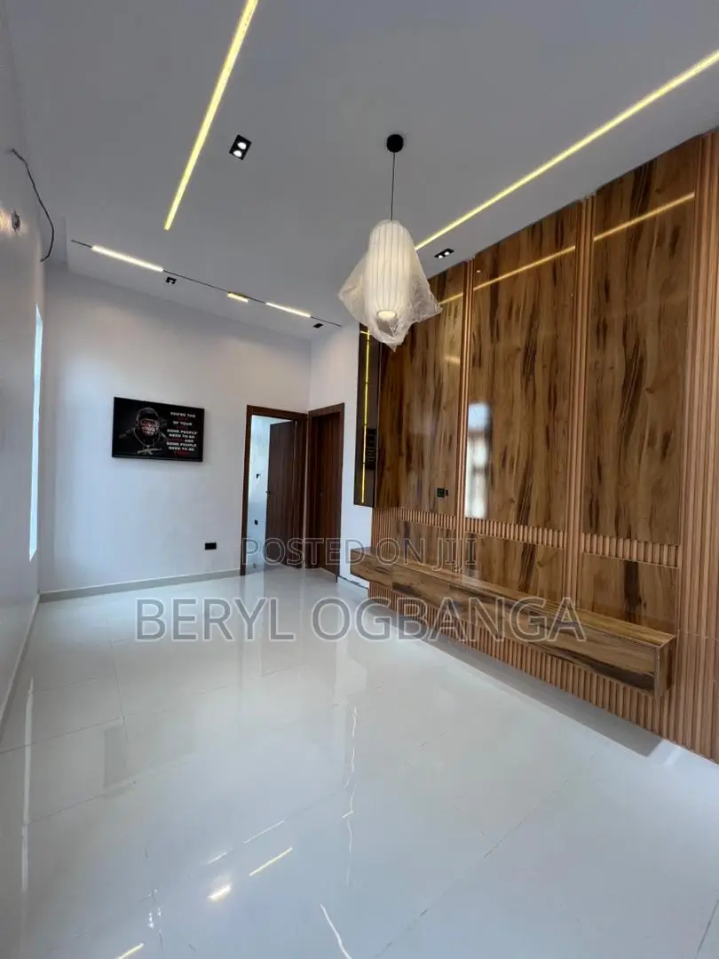 5bdrm Duplex in Ado / Ajah for sale in Ado / Ajah