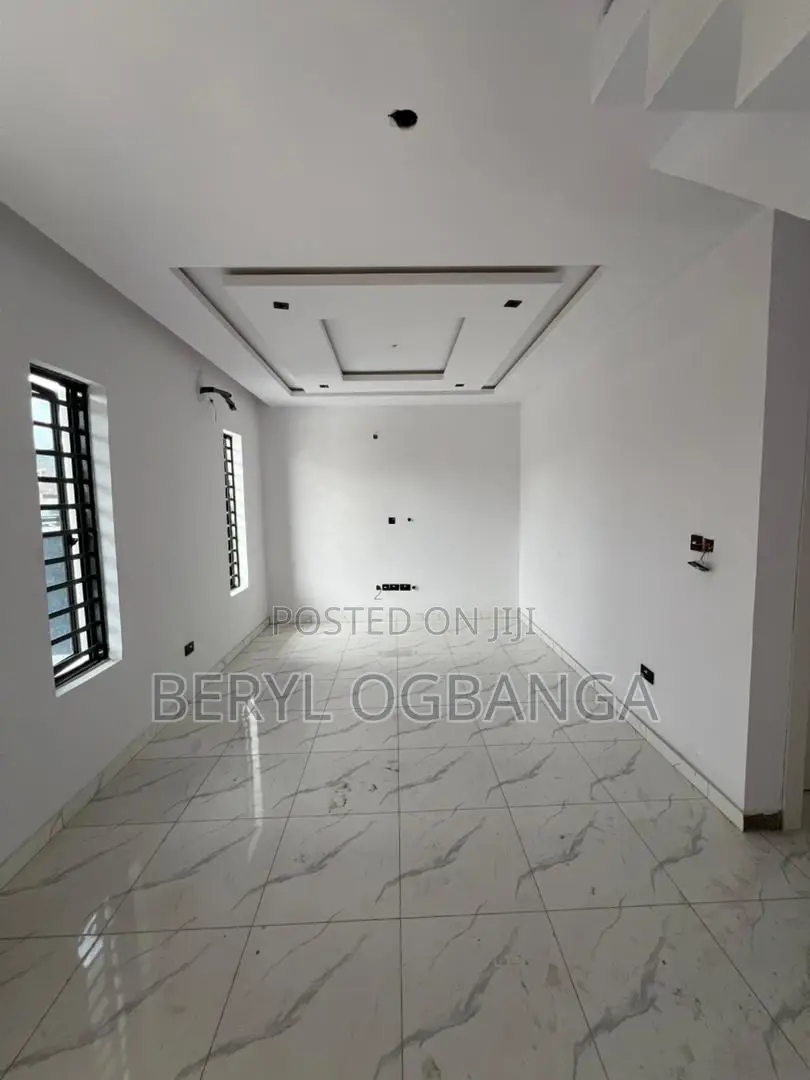 3bdrm Duplex in Abraham Adesanya Estate for sale in Abraham Adesanya Estate