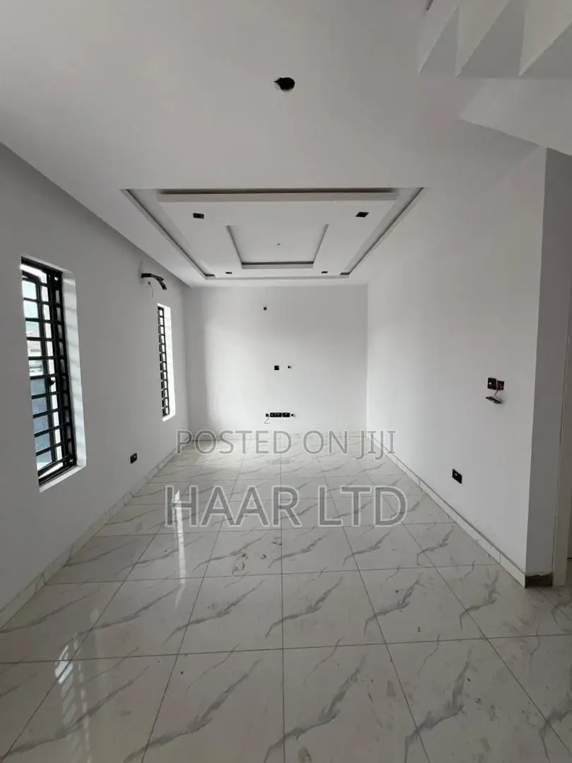 3bdrm Duplex in Abraham Adesanya Estate for sale in Abraham Adesanya Estate