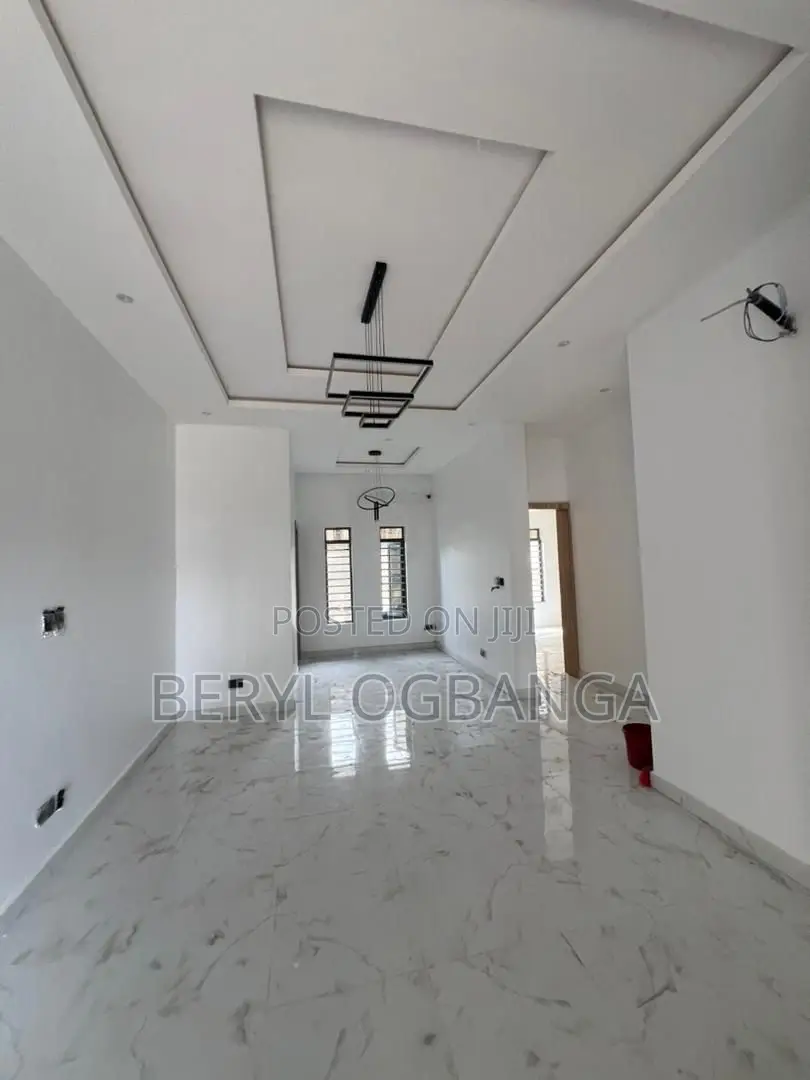 2bdrm Apartment in Abraham Adesanya Estate for sale in Abraham Adesanya Estate
