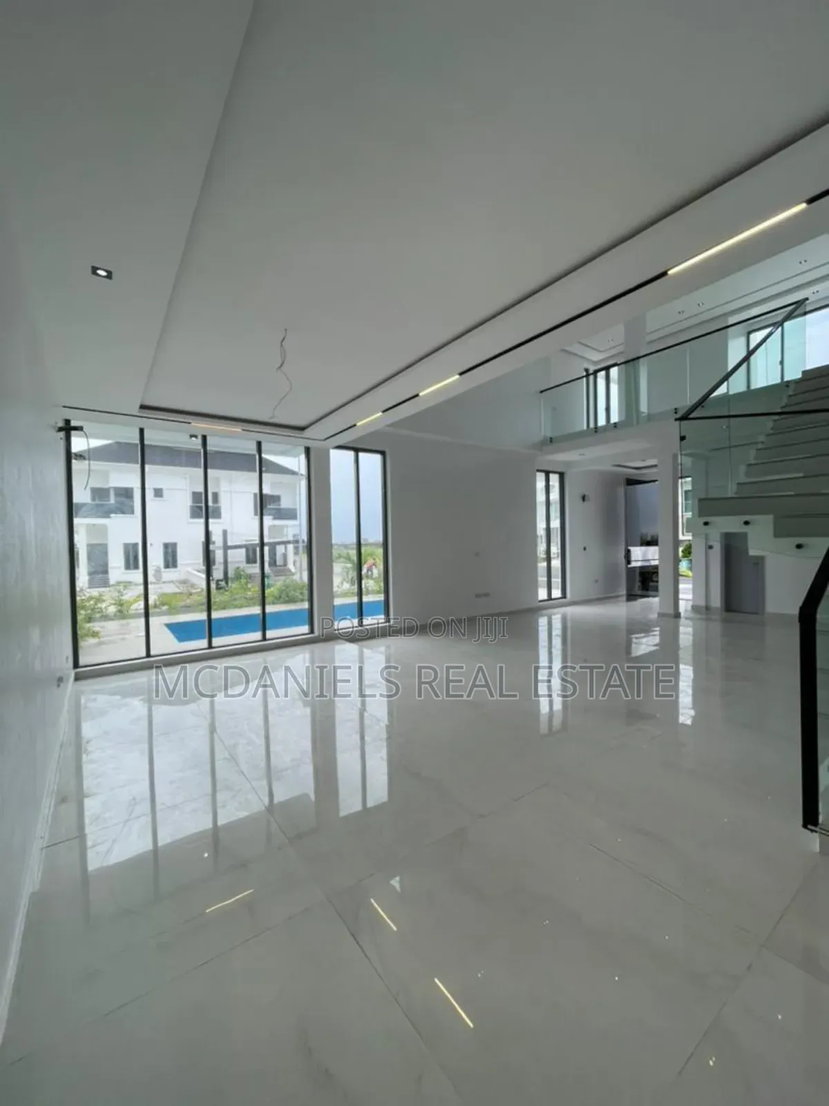 5bdrm Duplex in Lekki, Ikate for sale in Ikate