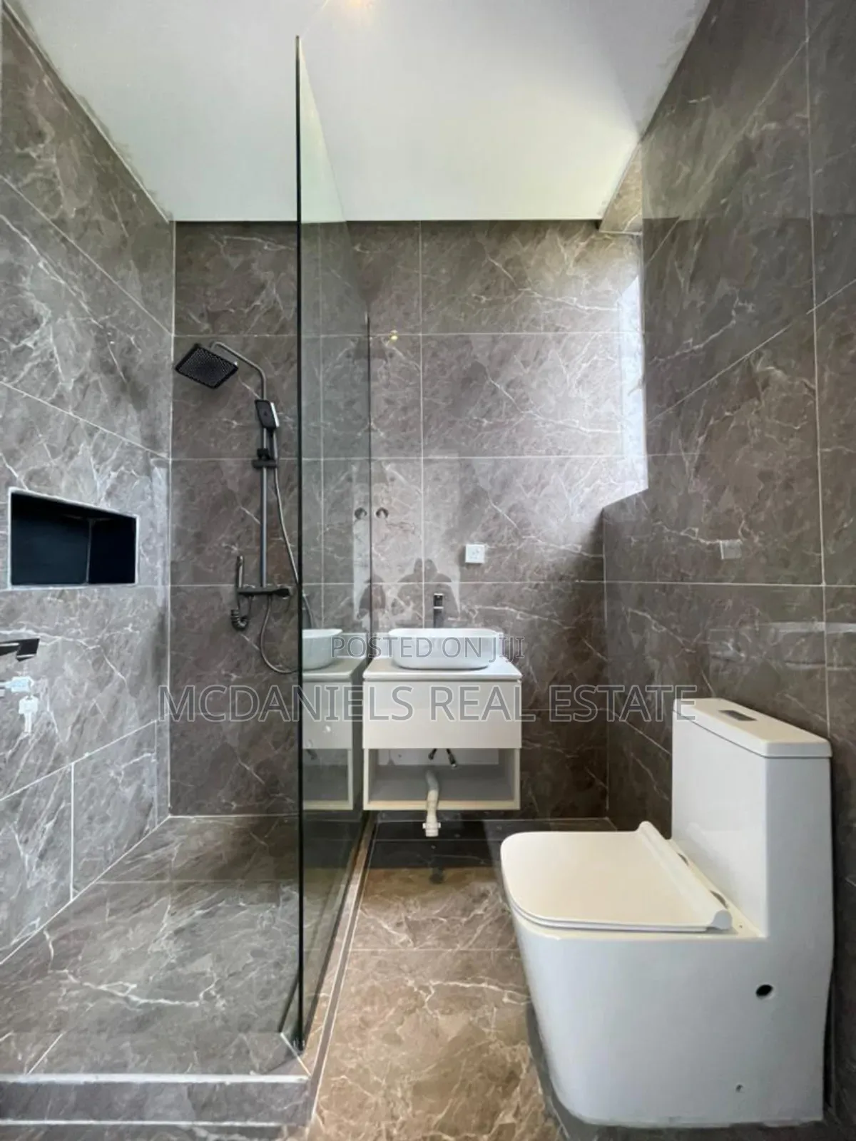 5bdrm Duplex in Lekki, Ikate for sale in Ikate