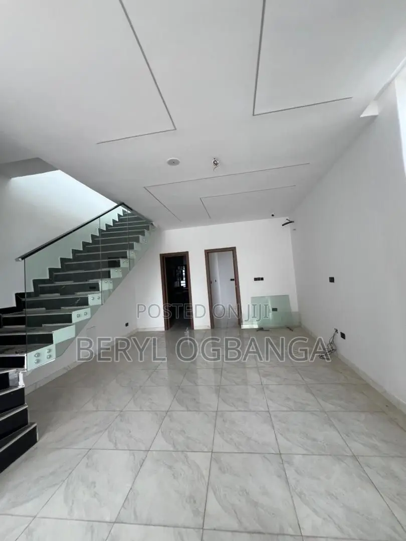 4bdrm Duplex in Abraham Adesanya Estate for sale in Abraham Adesanya Estate