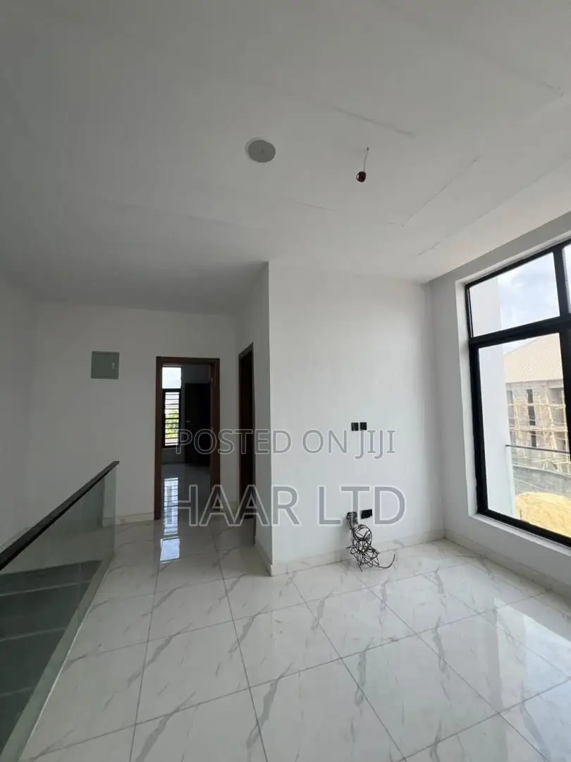 4bdrm Duplex in Abraham Adesanya Estate for sale in Abraham Adesanya Estate