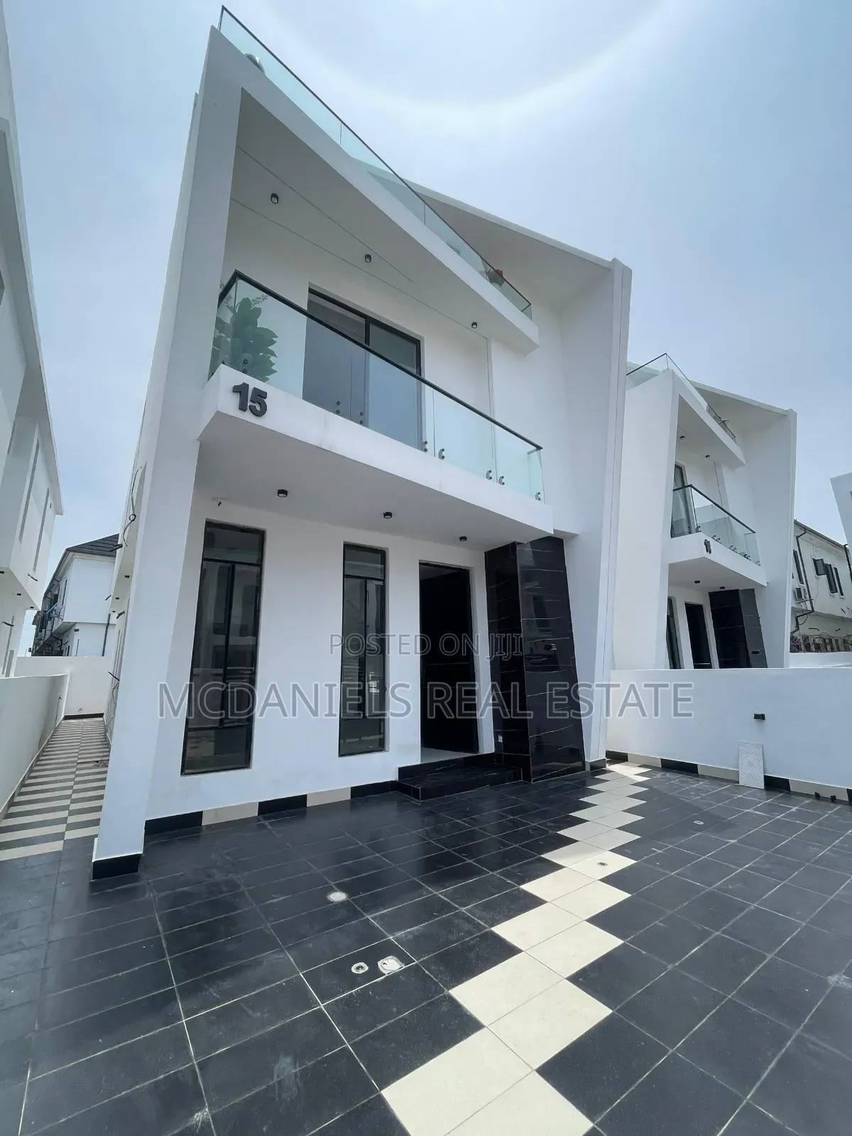 4bdrm Duplex in Ikate for sale in Ikate