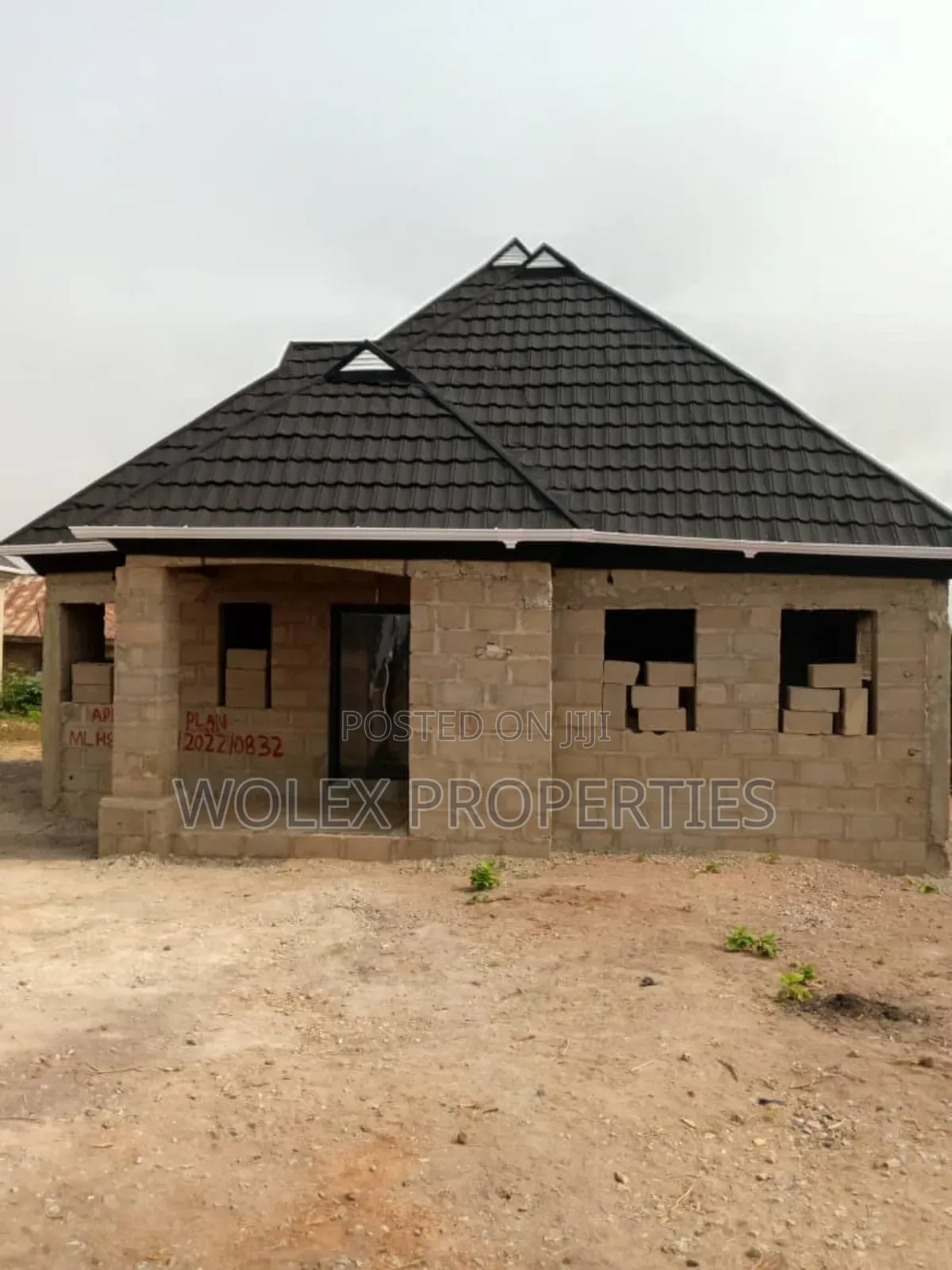 4bdrm Bungalow in Wakakaje, Wakajaye for sale in Wakajaye