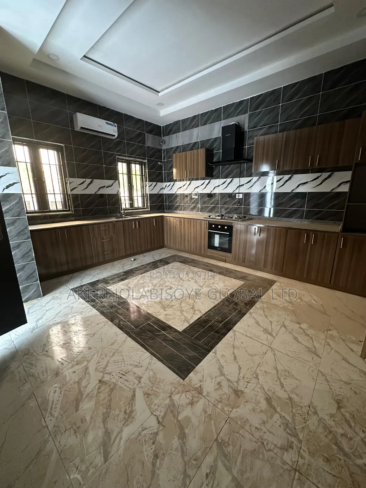 5bdrm Duplex in Kado Abuja for sale in Kado