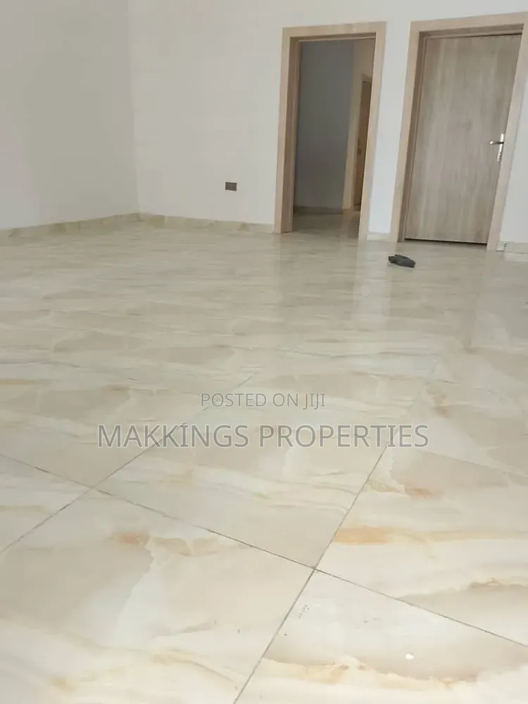 Distress Sale of 4 Bedroom Duplex for Sale in VGC / Ajah