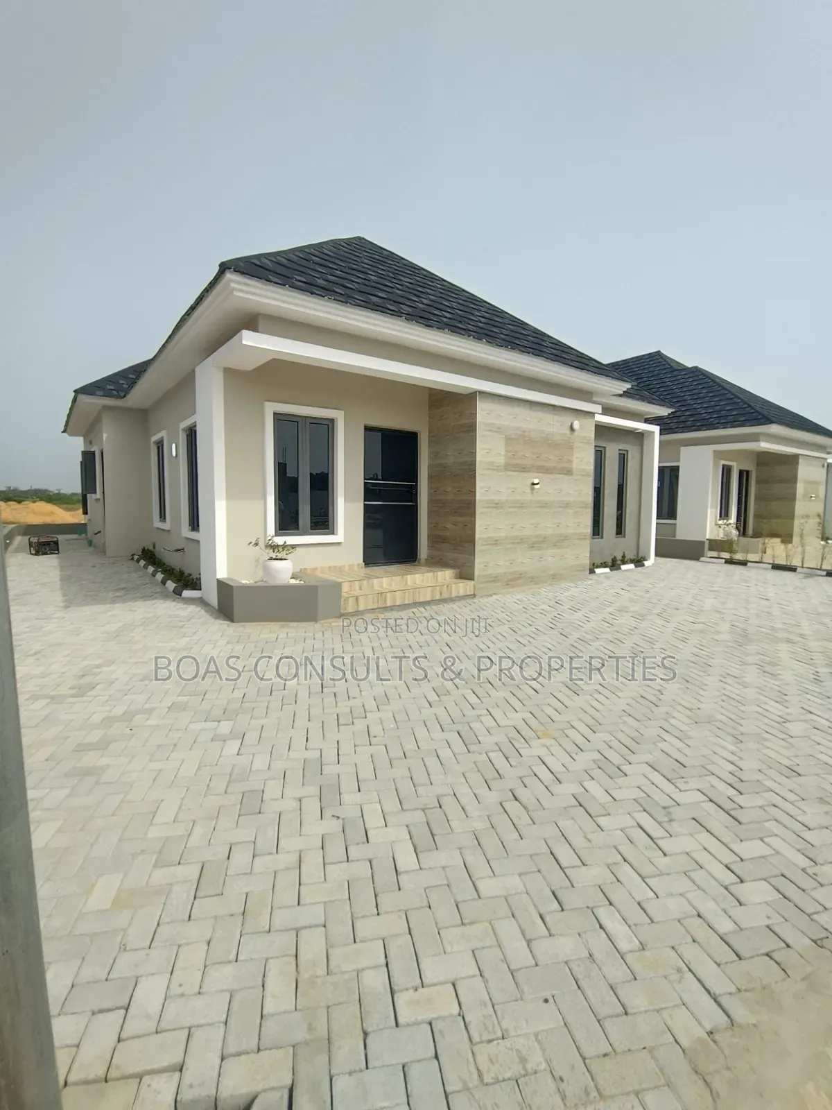 Furnished 3bdrm Bungalow in Eleko for sale in Eleko
