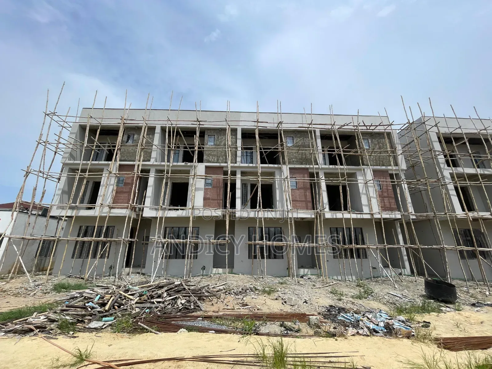 3bdrm Duplex in Heirs Residence, Canaan Estate for sale in Canaan Estate