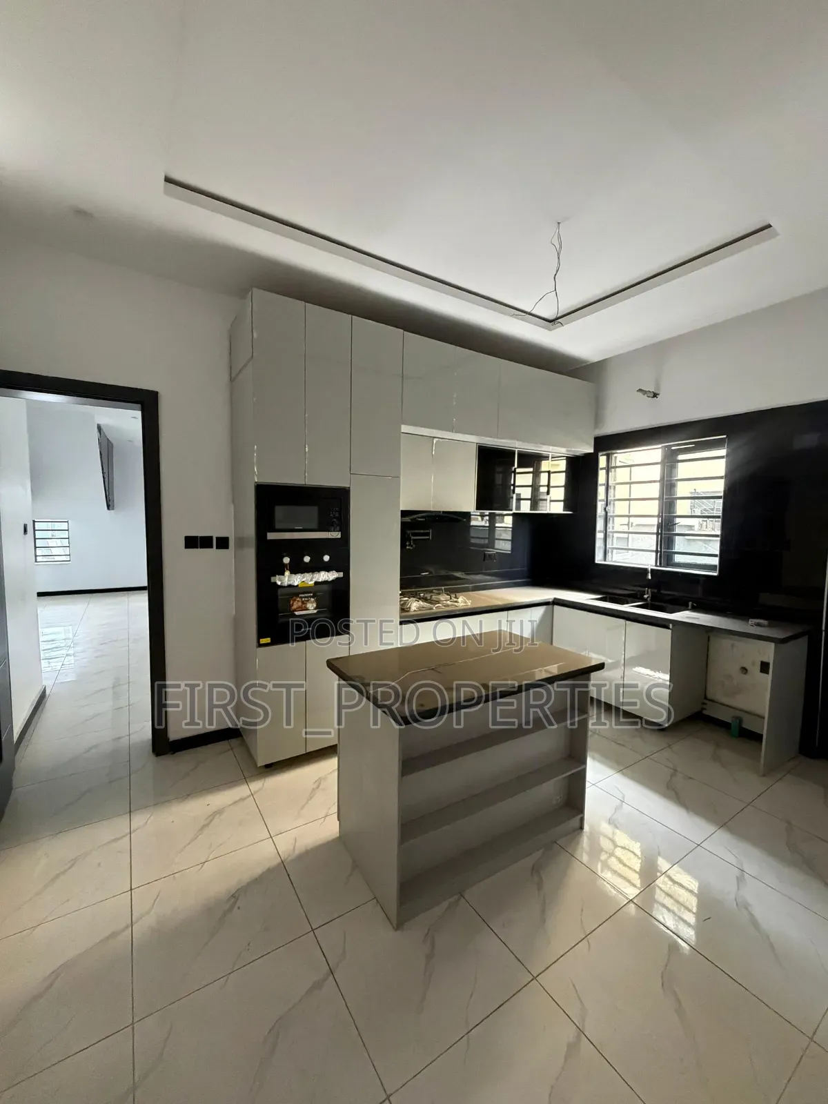 Furnished 4bdrm Duplex in Main Jericho for sale in Jericho