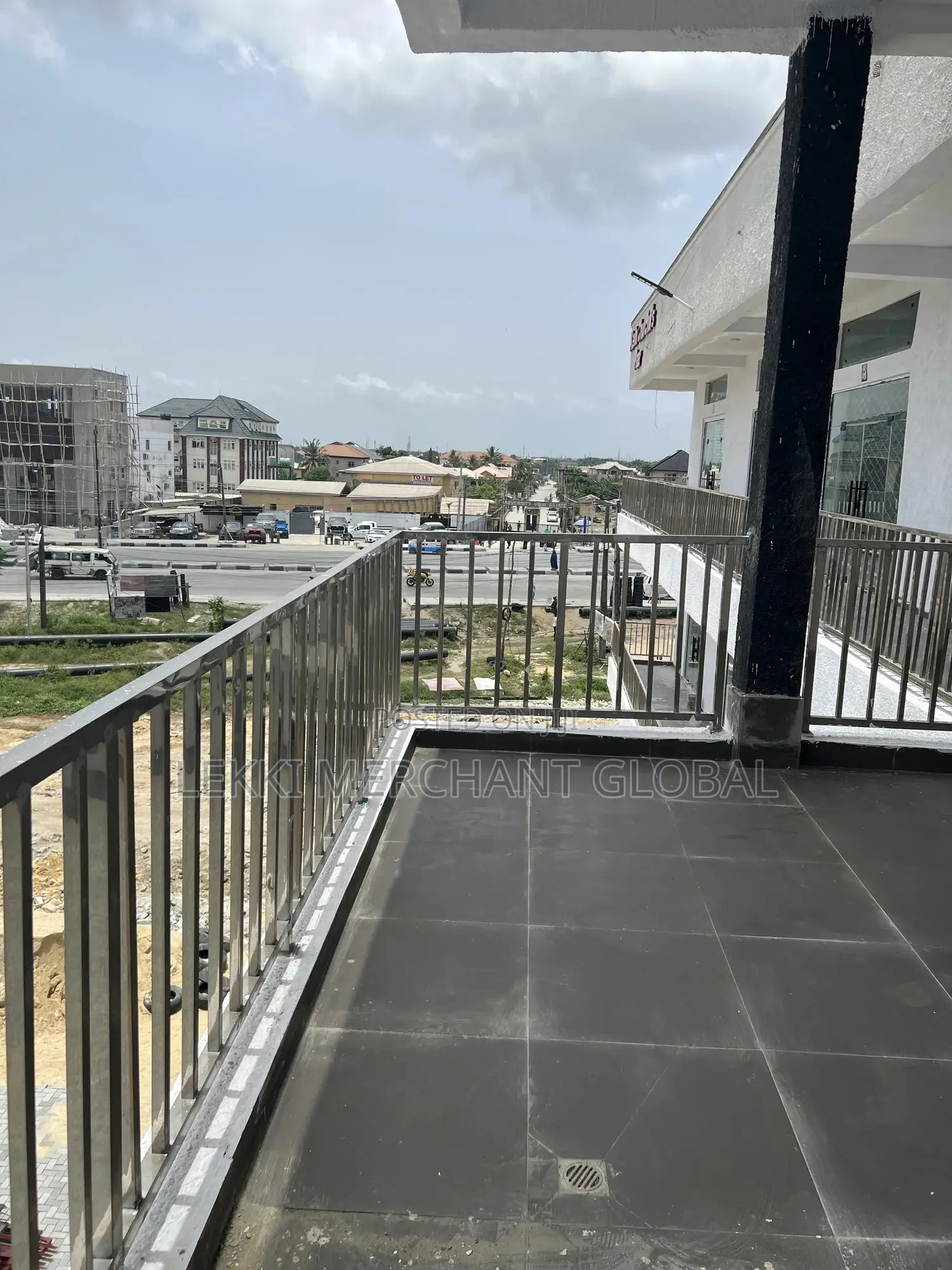 Spacious Shop/ Showroom/Multi Purpose Space Facing Express at Ajah in Olokonla