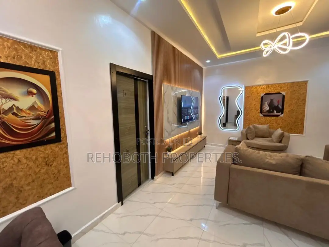 Furnished 2bdrm Bungalow in Orange Gate, Oluyole Estate for rent in Oluyole Estate