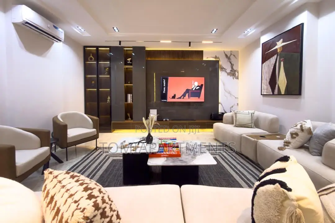 Luxurious 4 Bedroom Shortlet Smart Home With Pool, Gym Ps5 in Ikoyi in Banana Island