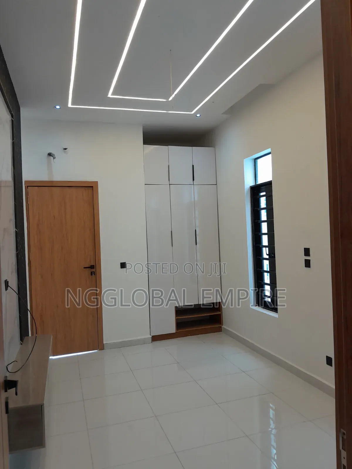 5bdrm Duplex in Royal Prime, Chevron for sale in Chevron