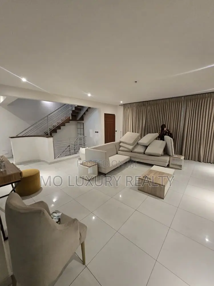4bdrm Townhouse/Terrace in Ikate for sale in Ikate