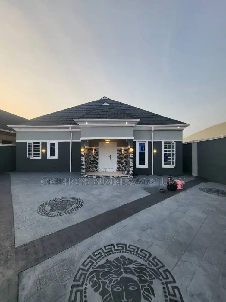 Furnished 3bdrm Bungalow in Success Est, Akuru, Akala Express for sale in Akala Express