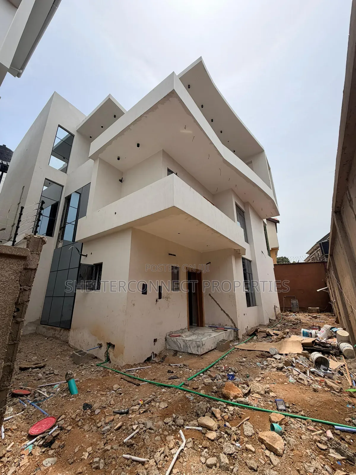 5bdrm Duplex in Omole Phase 1 for sale in Omole Phase 1