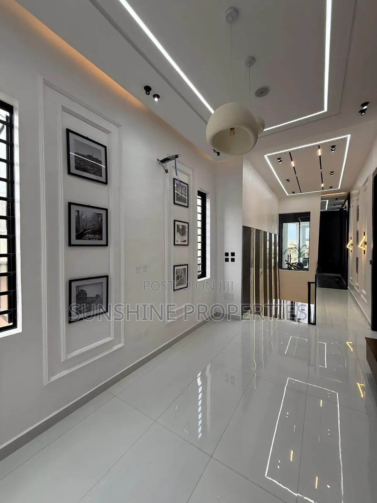 5bdrm Duplex in Ikota for sale in Ikota