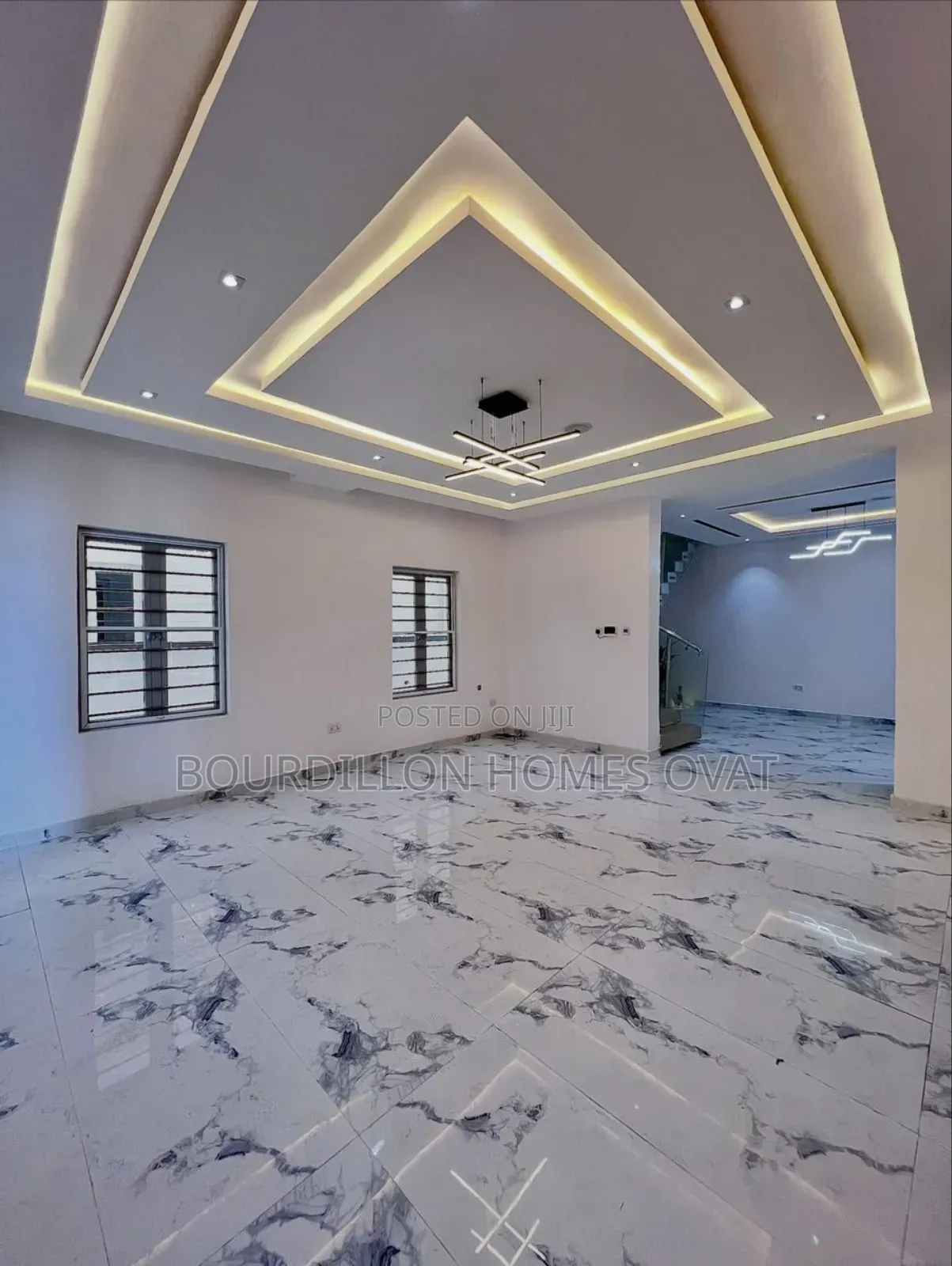 5bdrm Duplex in Chevron Lekki Lagos for sale in Chevron