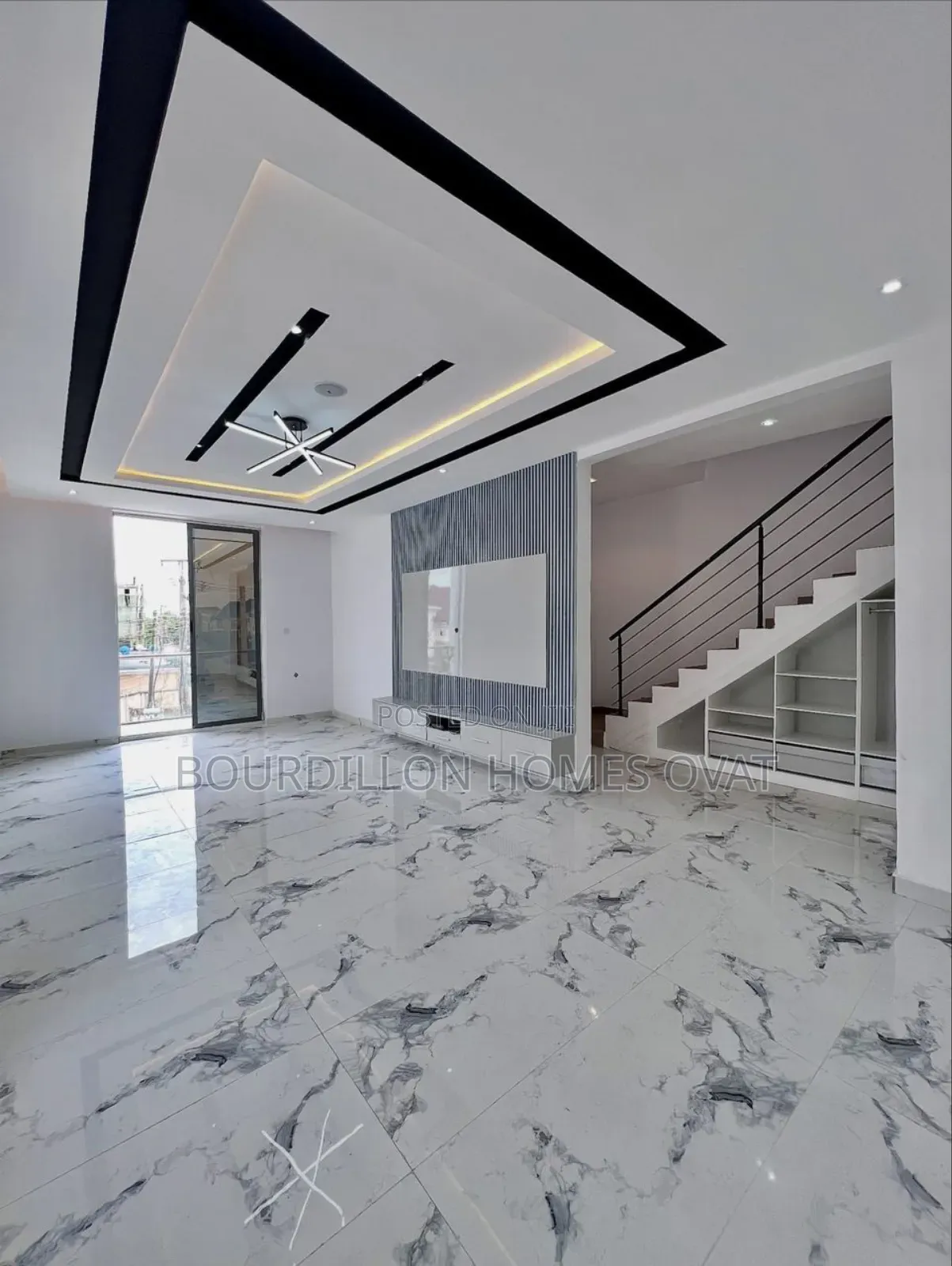 5bdrm Duplex in Chevron Lekki Lagos for sale in Chevron