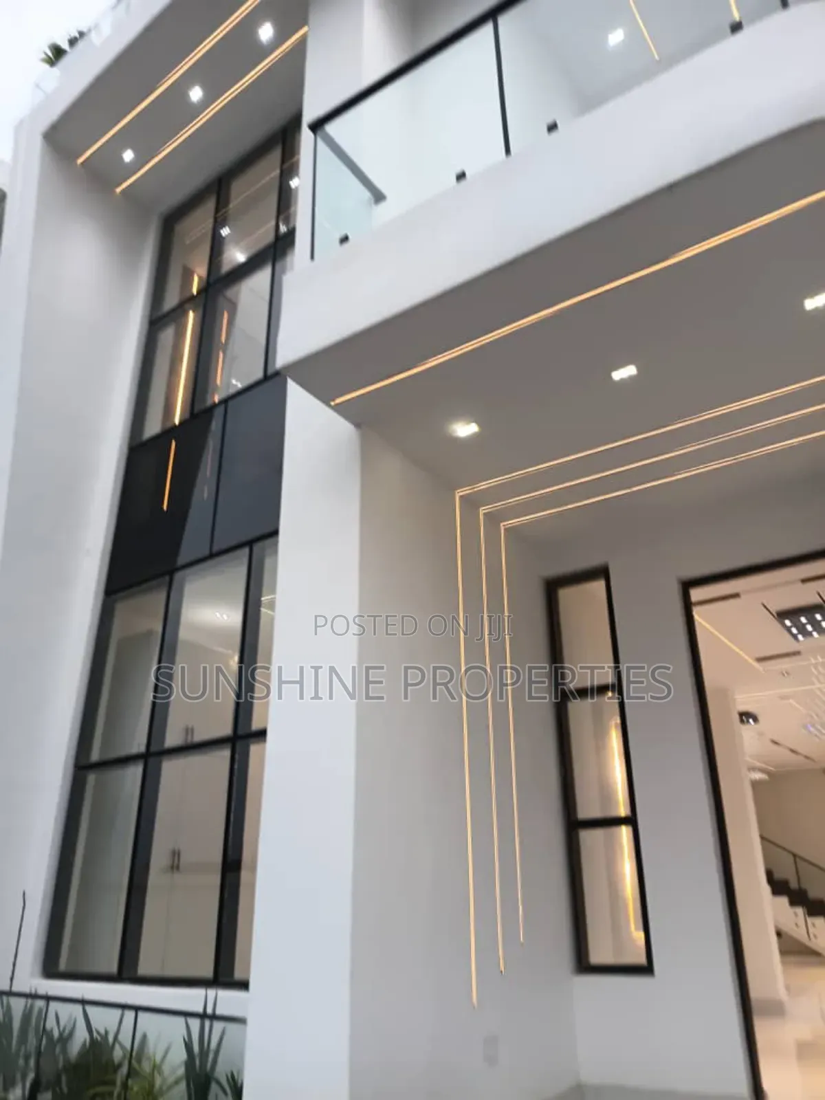 5bdrm Duplex in Lekki Expressway for sale in Lekki Expressway
