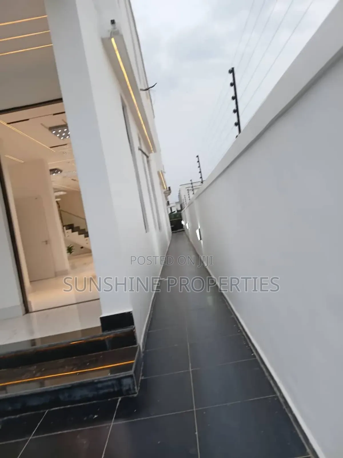 5bdrm Duplex in Lekki Expressway for sale in Lekki Expressway